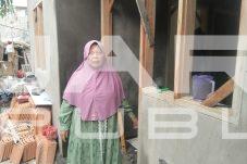 Bahagia Melihat Rumahnya Hampir Selesai, Ibu Nayah Apresiasi Pembangunan RTLH Satgas TMMD ke-130 Kodim 0510/Tigaraksa