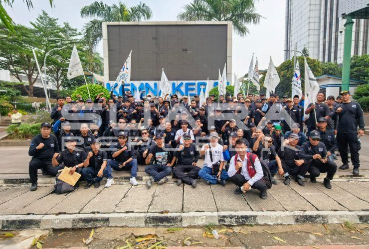 Buruh Epson Demo di Kemnaker, Desak Usut Union Busting