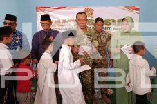 Wujud Kemanunggalan TNI, Korem 052/Wkr Gelar Bakti Sosial di Panti Yatim dan Dhuafa Bahrul Ulum