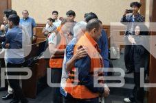 Tiga Mantan Pejabat Bea Cukai Dituntut 7,5 Hingga 11,5 Tahun Penjara dalam Kasus Suap dan Gratifikasi