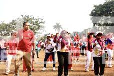 Tri Adhianto dan Wiwiek Ajak Lansia Sehat Lewat Senam di 12 Kecamatan Bekasi