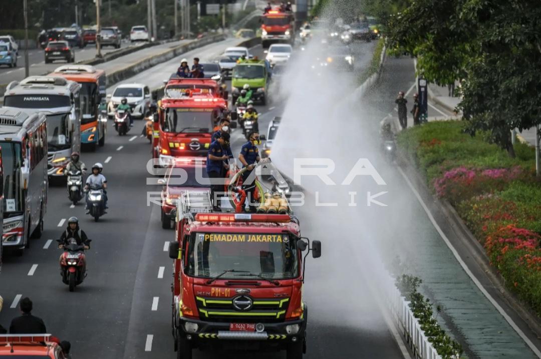 Antisipasi Polusi Udara, Pemprov DKI Aktifkan Water Mist di 145 Gedung Jakarta